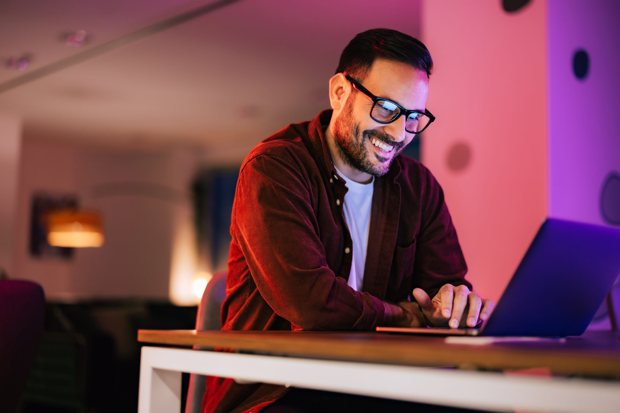 Business owner creating automated text messages in LeadWire